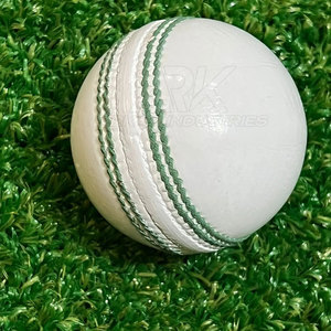 Ballon de cricket professionnel haute performance, coutures robustes, cuir durable, idéal pour l'entraînement - Product Image 6