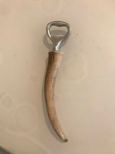 Ouvre-bouteille en corne de qualité café fait à la main en gros ouvre-bouteille en corne naturelle ouvre-bière en corne pour bar et fête de l'inde - Product Image 2