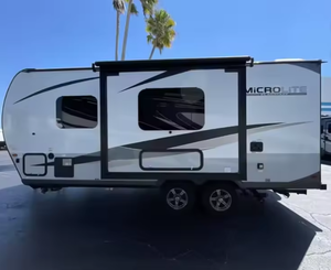 2022 2023 F-o-r-e-s-t R-i-v-e-r Flagstaff <b>Micro</b> Lite 21FBRS Camper Rvs Motorhomes Travel Trailer Home Motorhomes - Product Image 2