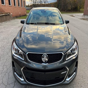 ¡Oferta Imperdible! Chevrolet SS 2017 Súper Limpio, Transmisión Manual de 6 Velocidades, Motor V8, Tracción Trasera, Color Gris Metálico Noche, Sedán de Lujo - Product Image 1