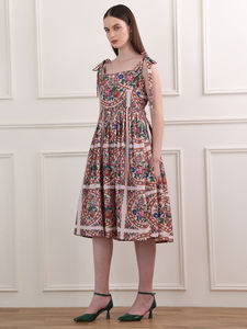 Robe ajustée et évasée imprimée au-dessus du genou pour femmes - Product Image 2