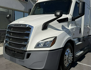¡Lo mejor! OFERTA ECONÓMICA: Camión Semi-Remolque Freightliner Cascadia 116 con Cabina Integral de 60 Pies, 450HP, Automático, Modelo 2020 - Product Image 2