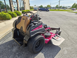 Tondeuse à gazon commerciale autoportée 61 pouces 40HP Vanguard BIG BLOCK EFI Zero Turn 2026 SSCAG SVRXL-61V-40BV-EFI V-Ride XL - Product Image 5
