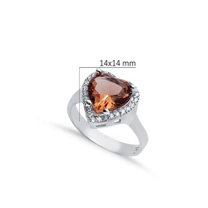 Heart-Cut S ultanite Cluster Ring Classic Rodiado Romántico Cambio de color Venta al por mayor 925 Joyería de plata esterlina - Product Image 2