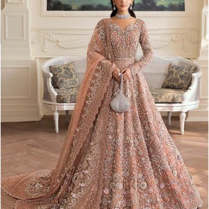 Robe de Mariée de Bal Moderne Faite Main de Conception OEM sur Mesure de Qualité Supérieure avec Manches Longues et Dentelle Élégante Longueur au Sol - Product Image 1