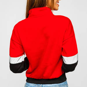 เสื้อสเวตเตอร์แบบสวมหัวเปิดไหล่มีฮู้ดสำหรับฤดูหนาวเสื้อสเวตเชิ้ตเฟรนซ์เทอร์รี่ลายนูนโลโก้ออกแบบได้ตามต้องการ - Product Image 3