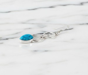 Pendientes Largos de Plata de Ley Chapados en Oro con Turquesa y Nudo Infinito, Joyería Bohemia para Fiestas - Product Image 5