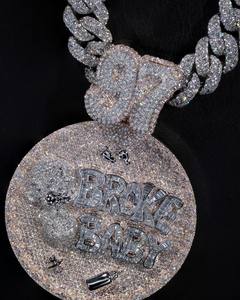 Colgante de Diamantes Hecho a Mano con Diseño Único para Mujer |   Joyería de Alta Calidad, Brillo Superior, Estilo Elegante a un Precio Accesible - Product Image 3