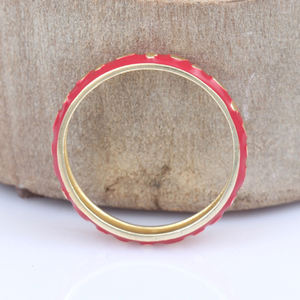 Anillo clásico de diseñador de moda Plata de Ley 925 con esmalte rojo y anillos finos chapados en oro amarillo - Product Image 3