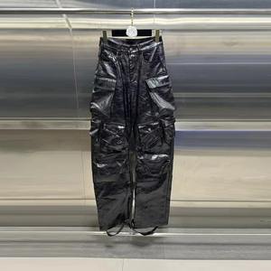 Pantalones Cargo con bolsillos de retazos sólidos para mujer, ropa informal holgada con botones empalmados de cintura alta, pantalones de longitud completa, moda femenina - Product Image 3