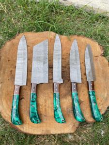 Juego de Chef de 5 piezas de alta calidad a la venta con bolsa enrollable de cuero Acero de Damasco hecho a mano al por mayor - Product Image 2