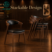 Ensemble personnalisé de banquettes en velours à dossier haut Ron Group, table ronde en marbre et chaises confortables en cuir pour restaurant