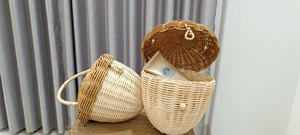 Ornement suspendu d'arbre en boule de rotin, boule de rotin en rotin naturel, style gland fait main, chaussette en rotin et décor de maison - Product Image 6