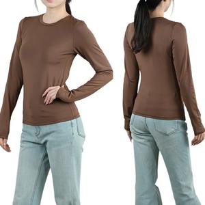 T-shirt en coton coupe ajustée de haute qualité pour femmes, haut court ample imprimé de logo personnalisé en gros pour l'été - Product Image 5