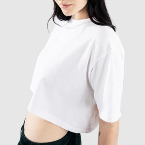 Ropa de verano Nueva Camiseta corta de gran tamaño de moda para mujer al precio más barato MOQ bajo Venta directa de fábrica Camiseta corta para mujer - Product Image 3
