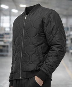 Chaqueta Bomber Acolchada Negra para Hombre, Chaqueta de Invierno Ligera, Chaqueta Universitaria Aislante Cálida, Resistente al Viento y al Agua - Product Image 4