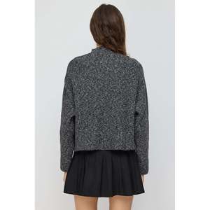Top court en tricot à col demi-pêcheur - Product Image 6
