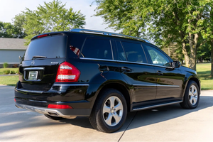 Conduite abordable - Véhicule d'occasion avec conduite à gauche |   Conduite à droite |   43K-MILEAGE 2010 MERCEDESSS-BENZZSS GL450 4MATICCSS - Product Image 3