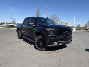 Chevrolet Silverado 1500 LT Trail Boss d'occasion propre 2021 - Product Image 2