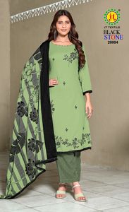 ชุดเดรสผ้าเรยอนซาตินเนื้อหนาแบบใหม่สำหรับผู้หญิง ผ้าทอลายปักมือ วัสดุรีไซเคิล แห้งเร็ว-Neeta Creation - Product Image 5