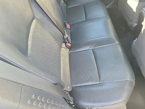 โตโยต้า C-H-R จำกัดยาง R17 FWD กระปุกเกียร์อัตโนมัติหนังสีเข้มที่นั่งด้านหลังกล้องอลูมิเนียมอัลลอยด์4L หลังคา - Product Image 5