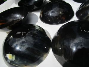 Cuerno de buey pulido indio hecho a mano y cuenco de cuerno de búfalo para una decoración elegante del hogar - Product Image 2