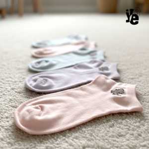 Calcetines Cómodos y Suaves para Mujer, 10/20/30 Pares, Desechables, con Diseño de Personajes de Dibujos Animados, Transpirables, Cálidos, Talla Única - Product Image 5