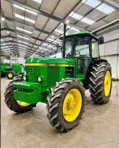 Produit très en demande Tracteur John Deereee assez utilisé pour un usage agricole Acheter un tracteur John Deereee avec chargeur propre et d'occasion - Product Image 2