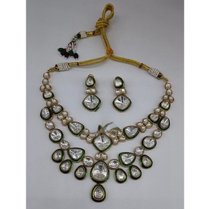 Conjunto de Collar de Diseño con Piedras Kundan Chapadas en Oro de la Mejor Calidad, con Aretes, Colección para Bodas, para Mujer - Product Image 1