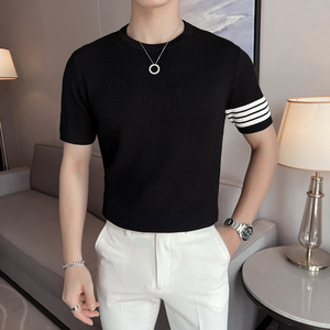 เสื้อถักคอกลมลายทางสำหรับผู้ชายเสื้อยืดสีดำสีขาวระบายอากาศได้ดีหรูหรามี2023สำหรับฤดูใบไม้ร่วง - Product Image 4