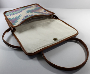 Sac à bandoulière/pochette en coton tissé artisanal pour femme, style mode, imprimé Dhurry/Kelim multicolore, idéal pour les fêtes, couleur camel, vente en gros - Product Image 4