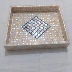 Bandeja de lujo con incrustaciones de nácar para servir té, café, bocadillos, desayuno y decoración del hogar, procedente de la India, regalo para el Ramadán y el Eid. - Product Image 1