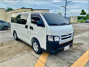 PRE-OWNED DE NETTOYAGE AUTO 2019 Hia-ce GDH300R LWB RHD - Product Image 2