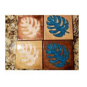 Juego de 4 Posavasos de Madera con Resina Epoxi, Diseño Moderno y Lujoso, Personalizado con Hojas de Resina, Producto de la India - Product Image 3