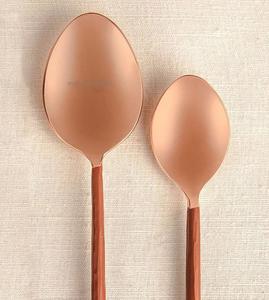 Juego de cubiertos de metal con acabado de cobre con asas redondas delgadas para el hogar y la boda Vajilla de mesa Juegos de cubiertos para comer - Product Image 2