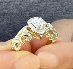 Anillo de compromiso de oro amarillo de 14K con estilo antiguo romántico corte en forma de pera diamantes cultivados en laboratorio simulados anillo de bodas Halo - Product Image 6