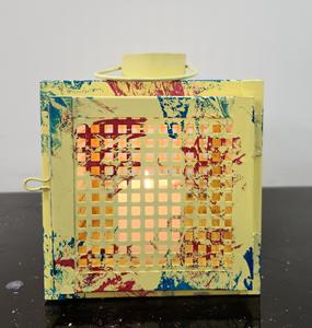 โคมไฟโลหะทำมือทนทานเปิดบานพับประตูเหล็กตกแต่งสวนสำหรับกลางแจ้งและบ้านสำหรับคริสต์มาสและเทียน - Product Image 3