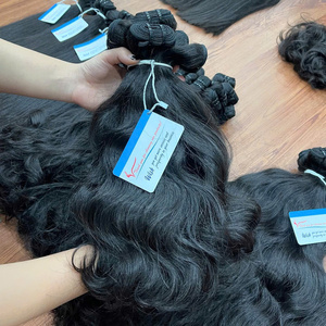 Extensiones de cabello humano sin procesar de alta calidad, texturas naturales lisas y onduladas, mechones de cabello virgen con doble trama a máquina, listos para enviar. - Product Image 4