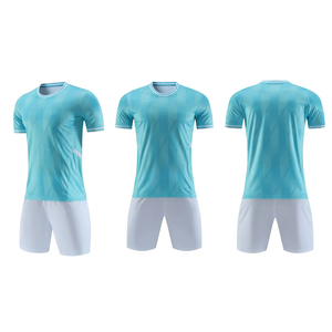 Meilleure vente hommes femmes léger 100% polyester maillot de football séchage rapide haute qualité sublimé uniformes ensembles Logo personnalisable - Product Image 3