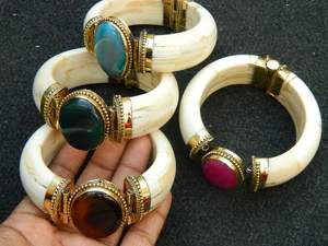 กำไลข้อมือทำมือจากกระดูกธรรมชาติ ยั่งยืน ดั้งเดิม สำหรับผู้หญิง - Product Image 6