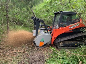 Meilleure qualité Kubota SVL90-2 Skid Steer Loader équipé d'un puissant broyeur forestier vendu à prix d'usine équipement de gros - Product Image 5