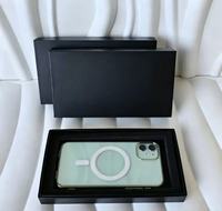 Boîte cadeau haut de gamme pour étui de téléphone portable avec couvercle et base en carton rigide, finition stratifiée, construction en double carton gris, estampage à chaud