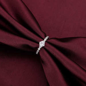 Bague en argent avec breloque et diamant - Product Image 5