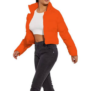 Chaqueta Corta Acolchada de Poliéster 100%, Diseño Nuevo, Cómoda y Moderna, Ropa de Invierno para Mujer, Cortavientos - Product Image 4