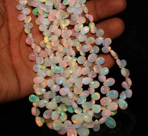 โอปอลเอธิโอเปียธรรมชาติทรงลูกแพร์เรียบและทรงหยดน้ำ สีขาว พร้อมใบรับรองจากผู้เชี่ยวชาญ สำหรับทำสร้อยคอ - Product Image 2