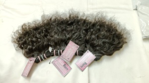 Cheveux indiens non traités bruts bouclés avec cuticules alignées Vendeur de la meilleure qualité de Chennai Natural Wave Style - Product Image 4