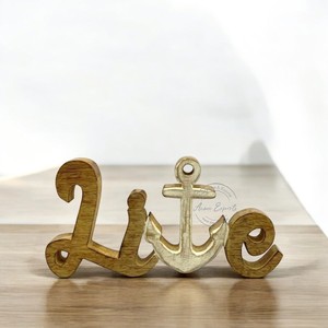 Encantadora decoración de madera "Life" con acento de ancla dorada, perfecta para decoración náutica o de playa para el hogar, agrega calidez y estilo - Product Image 1