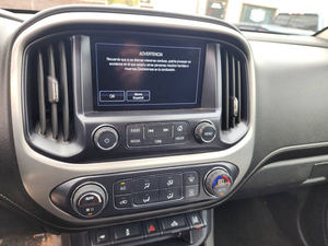 CLEAN 2016G-Can_y_on SLE Crew Cab LB 4WD - Product Image 3