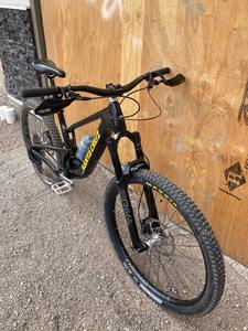 Obtenez notre San Cruzs 5010 5 C MX - S-KIT 2024, suspension intégrale, noir M, 100% original, scellé en usine avec 1 an de garantie - Product Image 3