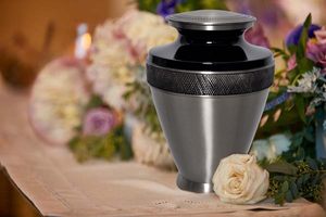 Urne artisanale en laiton massif pour cendres humaines Urne commémorative pour adulte pour homme femme Urne décorative pour cendres adultes Taille personnalisée - Product Image 6